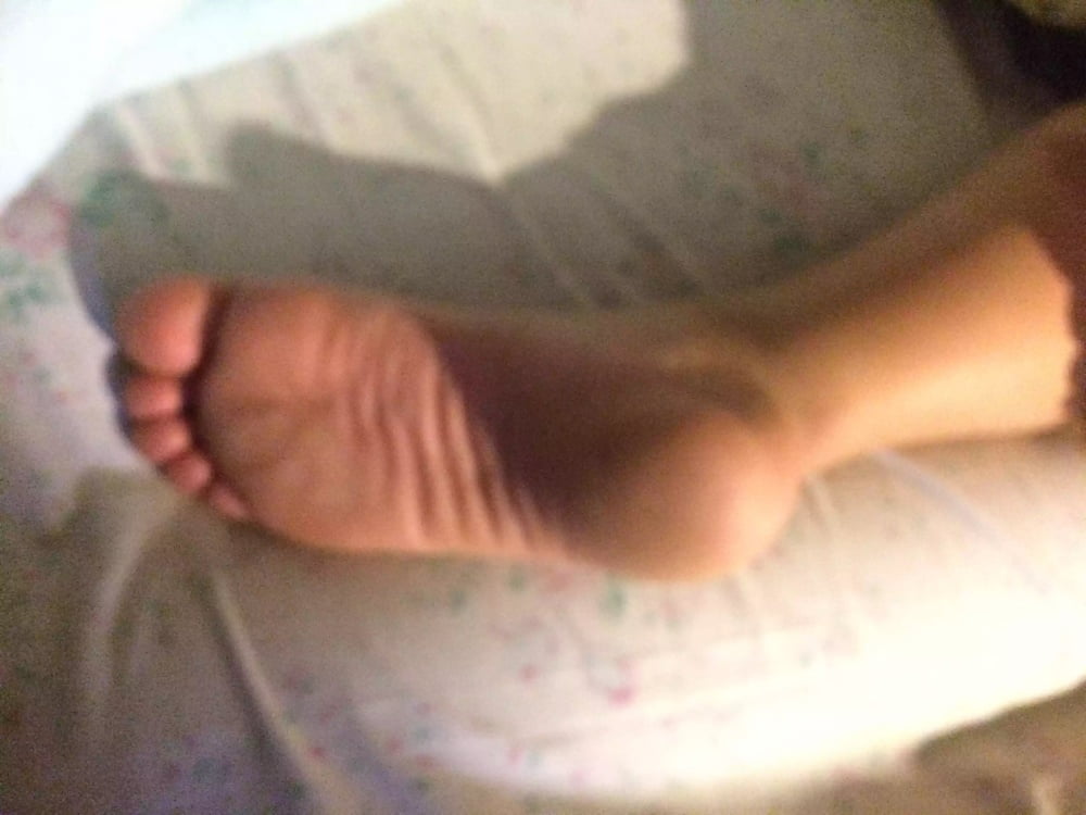 Girlfriend sexy feet - 65 Pics 
