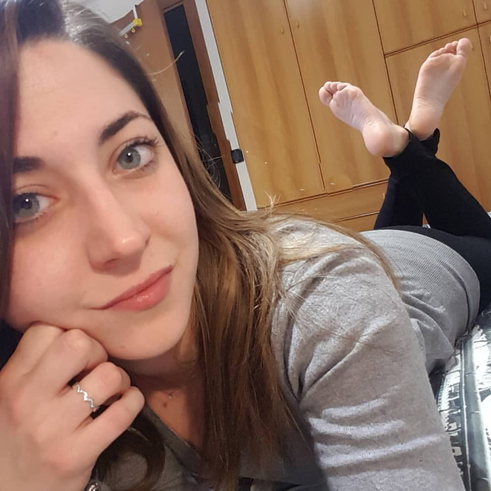 Sexy Feet In Prone Position Belly Down Feet Up 9 50 Pics Xhamster 