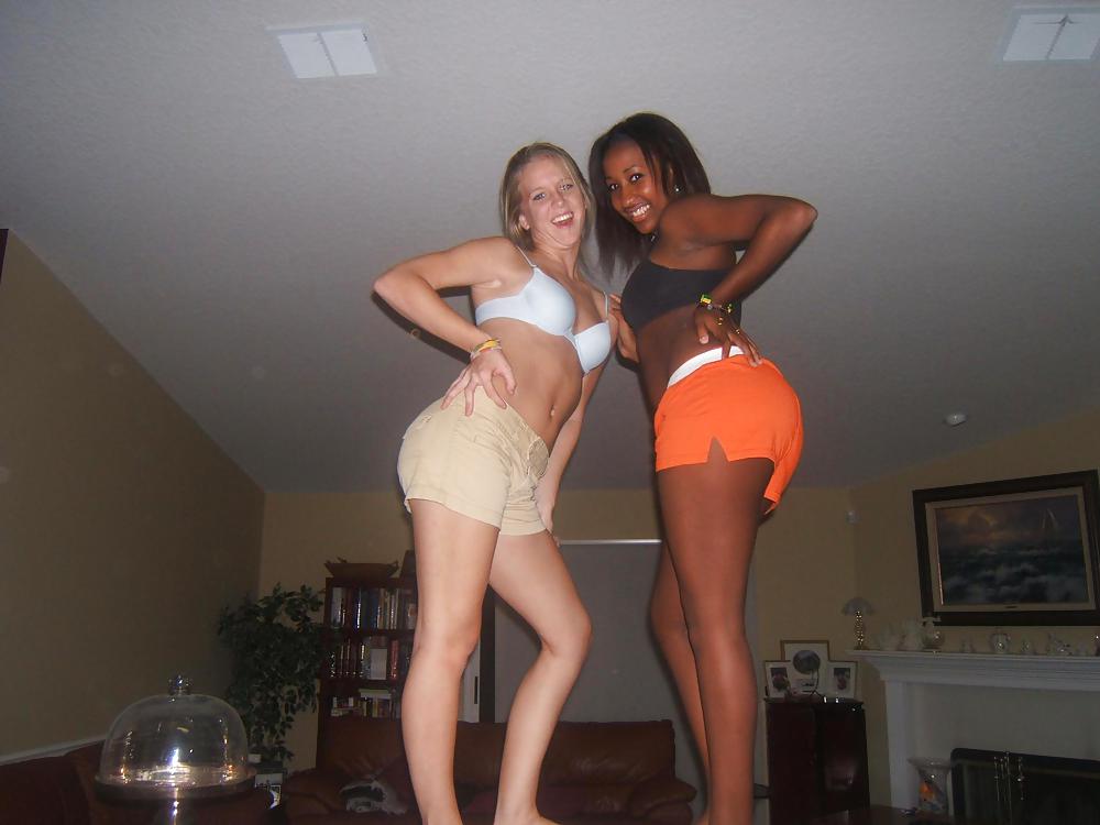 Porn image Bra Babes 34