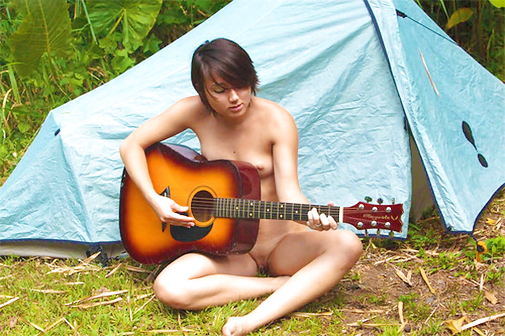 Porn image Amateur young slut totally naked outside VII