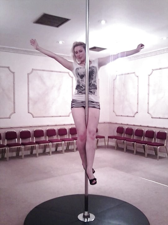 Porn image SmutDates Username 'Annabel18y'