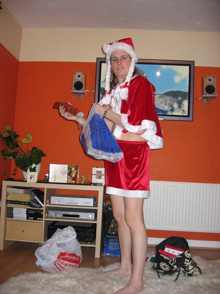 Mrs Christmas Exposed - 28 Photos 