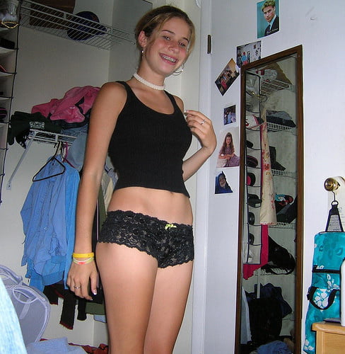 Petite hiddencam girlfriend strip