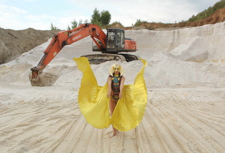 queen of excavators         