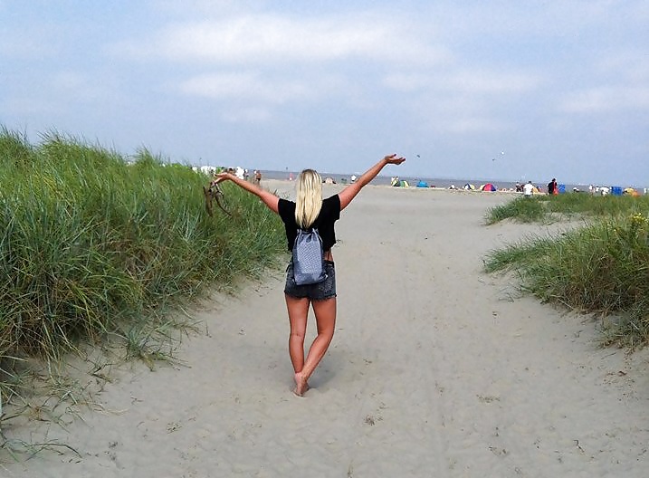 Porn image Kleines dauergeiles Luder, wird bald hart gefickt!!