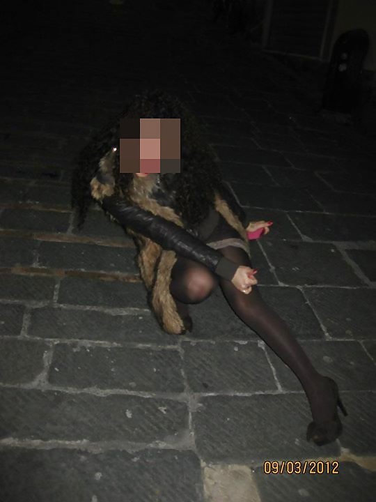 Porn image Italian girl pantyhose Non-porn