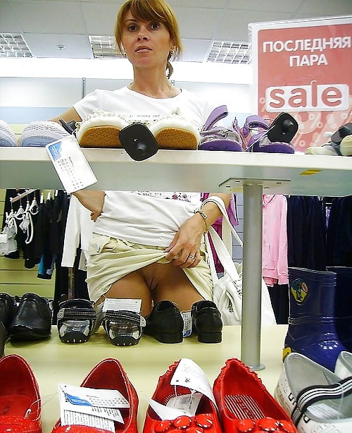 Porn image Flashing in public stores