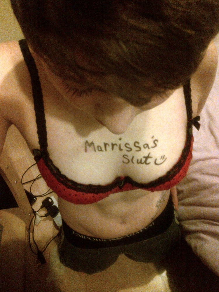 British Lesbian Submissive - Marissa's Slut - 5 Photos 