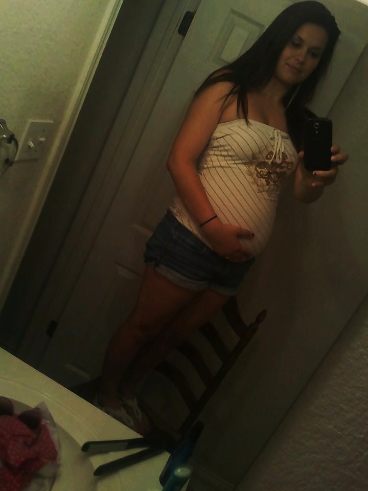 Porn image Pregnant FB MILF