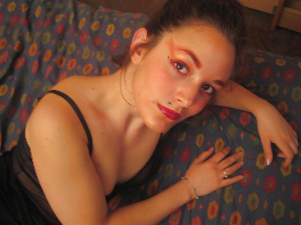 Porn image Exposed:  Cute Girlfriend Gets Facialized