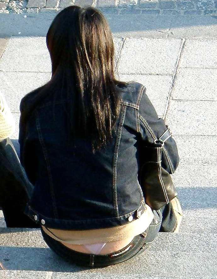 Porn image Careless Women #4