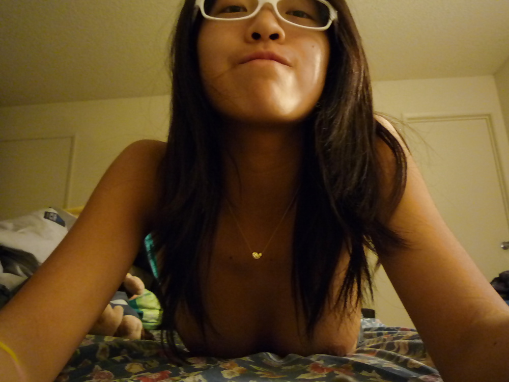 Porn image Sexy asian teen with glasses