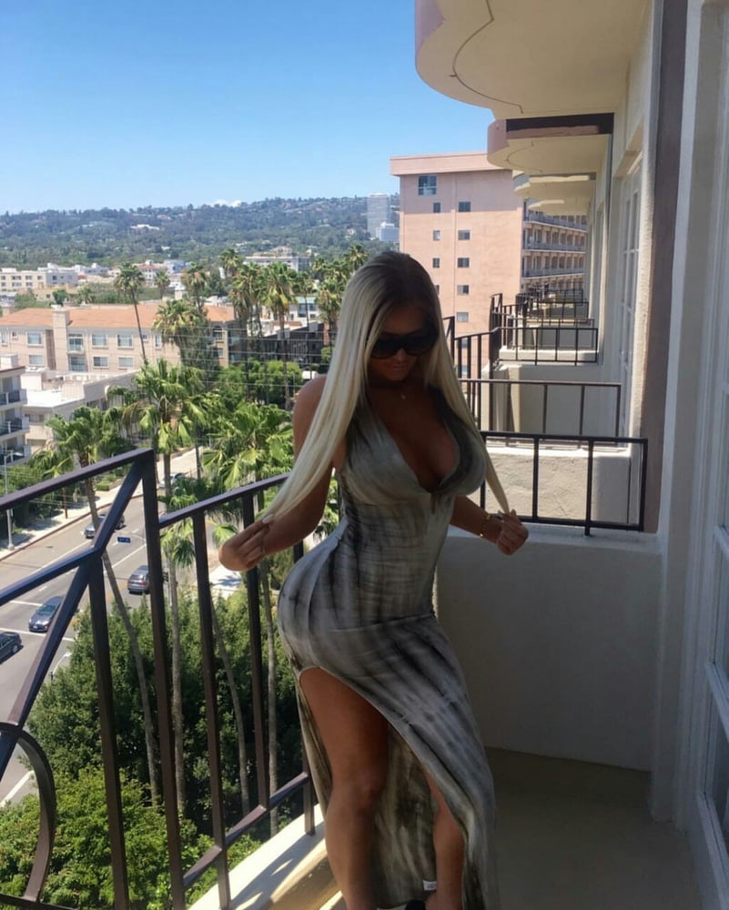 Porn image Dat Dress