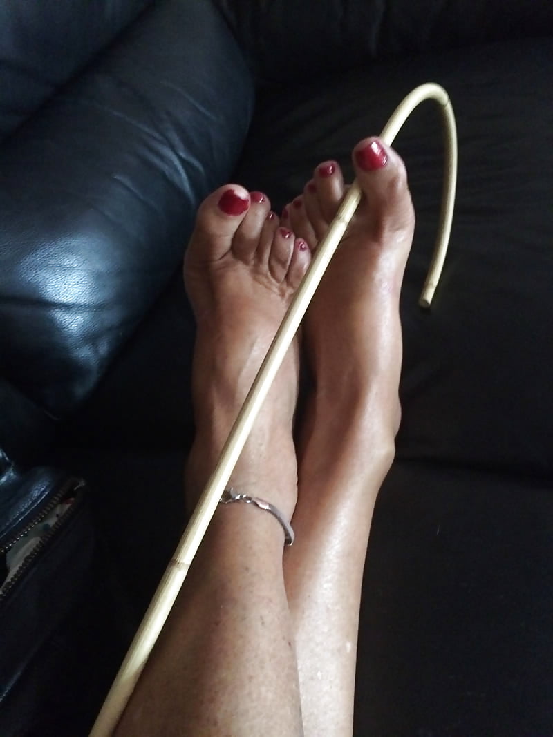 Mistress sofi. Swindon mistress Sofia. Sofia feet. Mistress Sofia twitter.