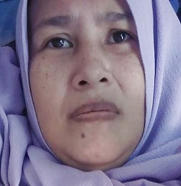 Porn image Favourite Malay tudung milf 85