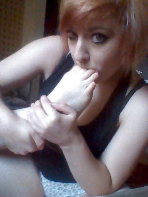 Porn image Nicole and her feet!