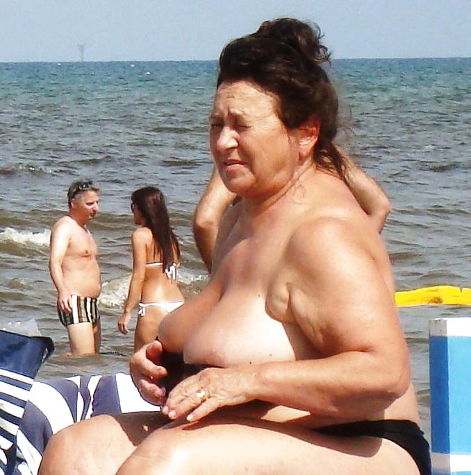 Porn image Older women sunbathing 3.