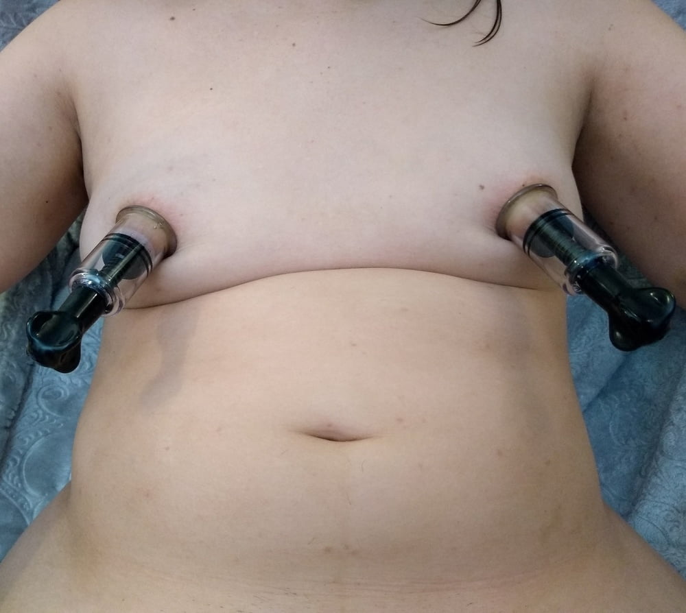 Small Tit PAWG Pumping Nipples Get Huge - 18 Pics 