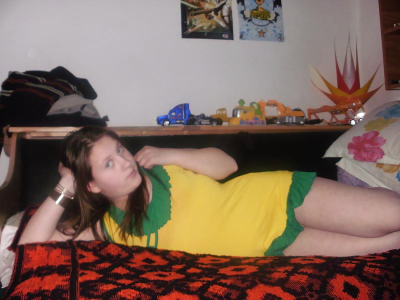 Porn image a old 19 slut