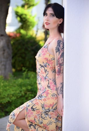 hot pics lou nesbit lia louise           