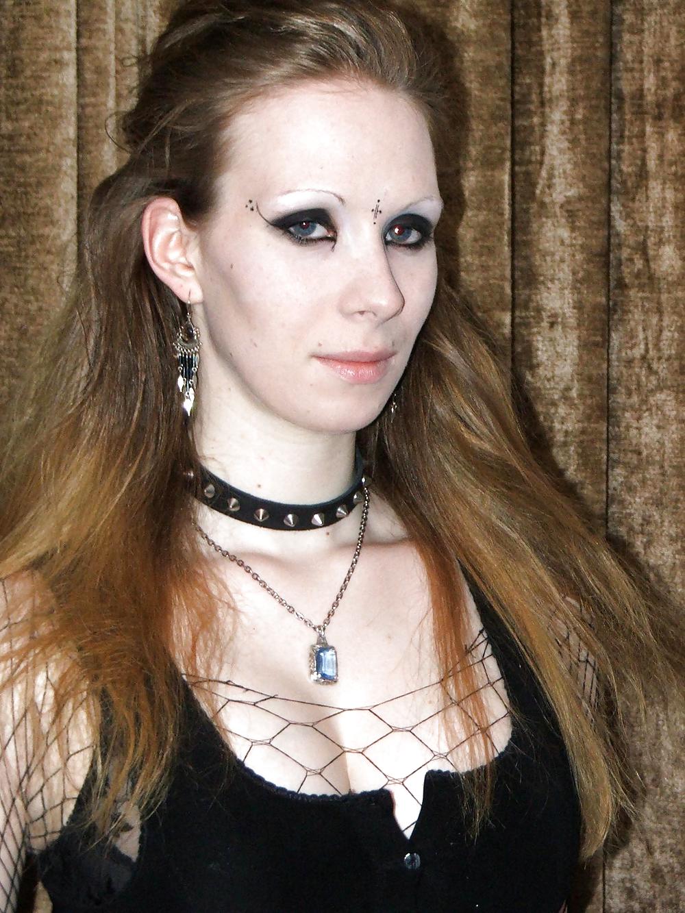 Porn image SEXY AND HORNY GOTHIC GIRL