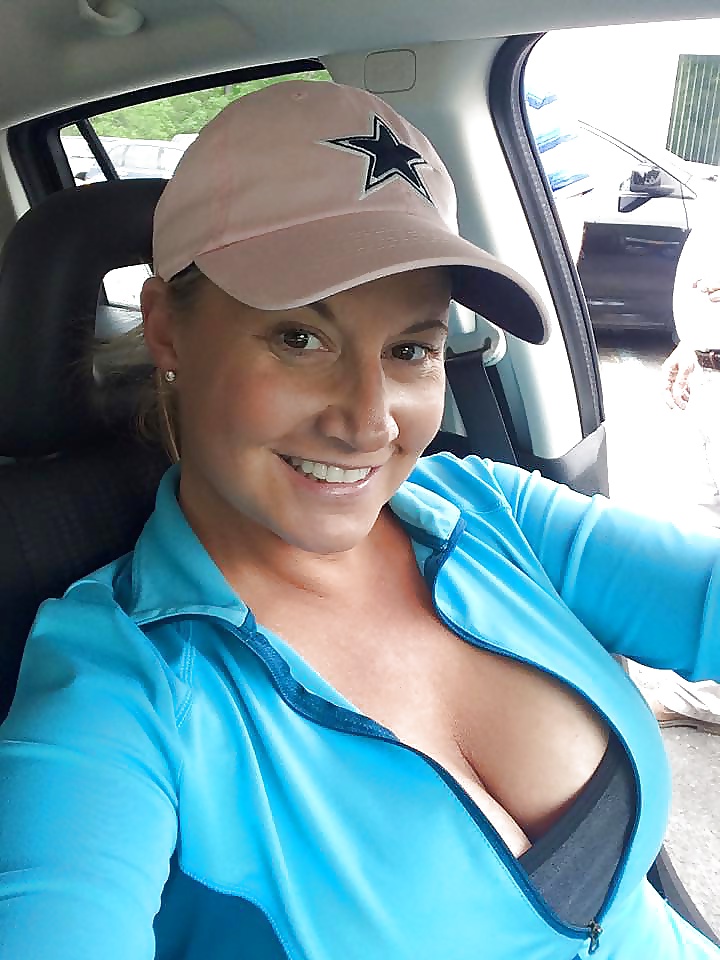 Porn image Sexy MATURES and MILFs 32