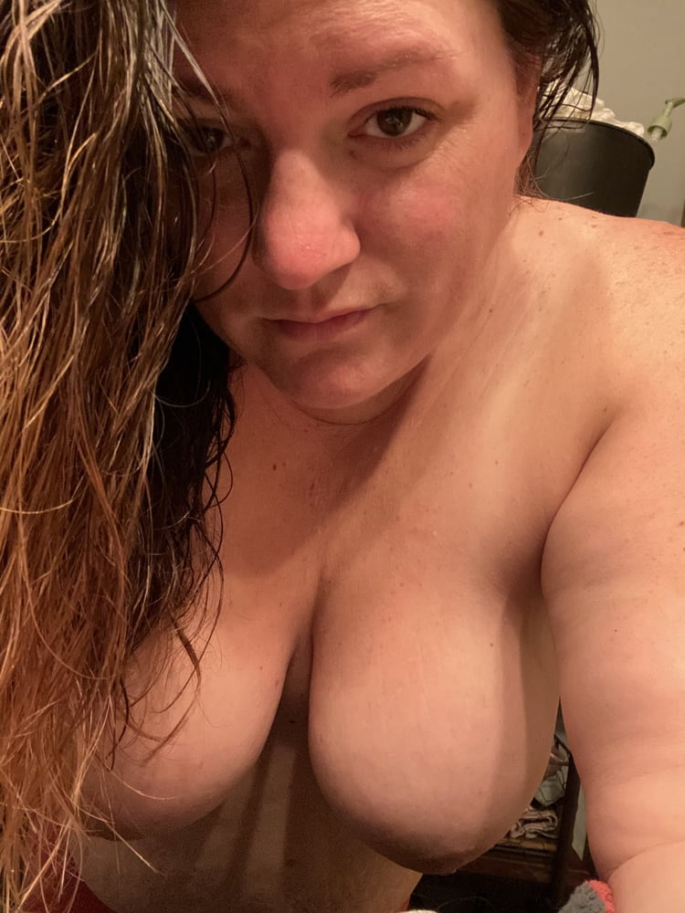 Sexy Slut Erica Showing her 42EE Tits to you All - 42 Photos 