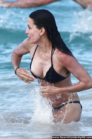 Topless courtney cox