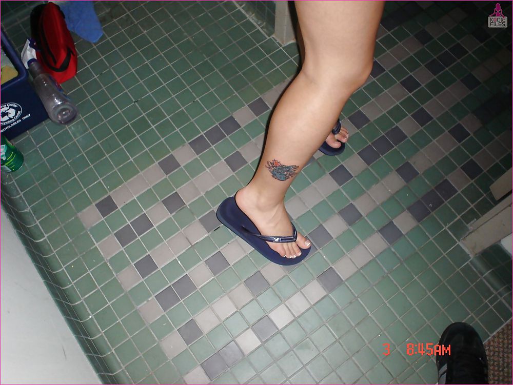 Porn image posing girlfriend