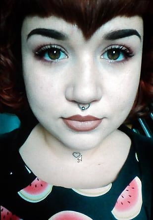 Porn image Stupid slut Hannah