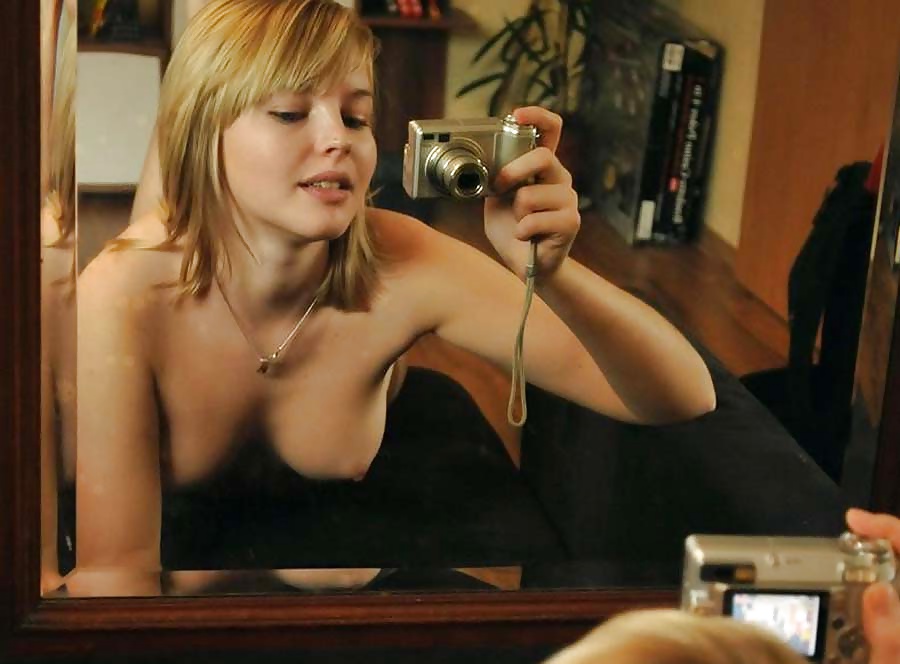 Porn image Lusty & Busty Teen Selfies 5