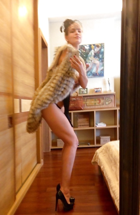 Porn image Amateur Russian girl posing