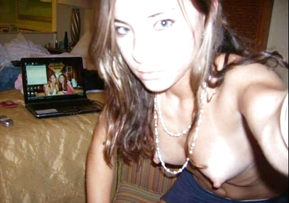 Porn image dumb selfie teens (25)