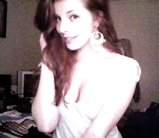 Porn image Chantal Louisa Miles in Cornwall, UK. EXPOSED!!