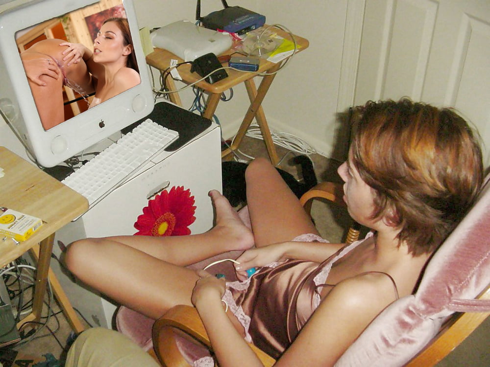 Lesbian Nipple Suck Webcam