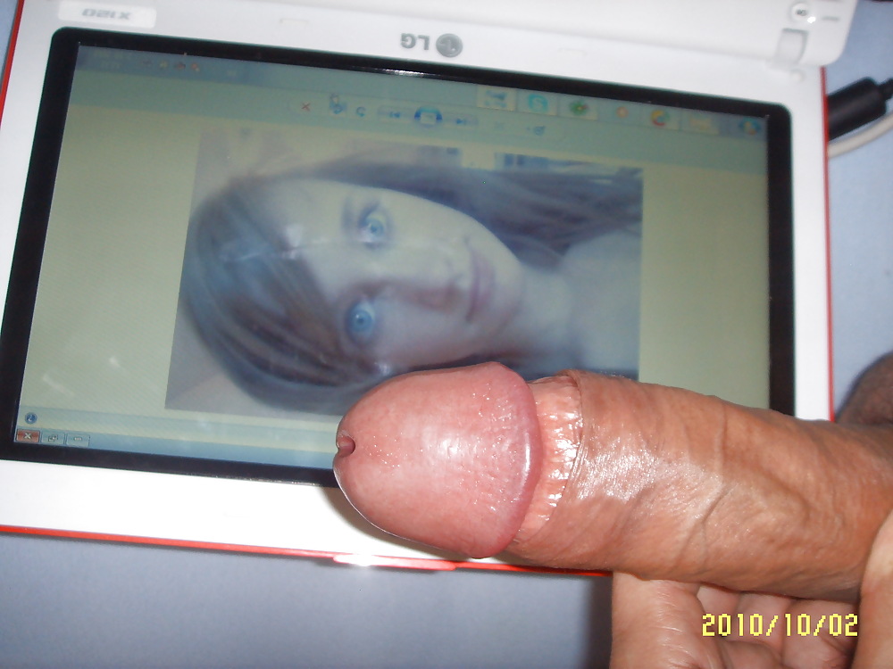 Porn image masturbation on one pretty