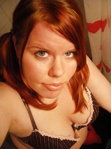 Porn image SmutDates Username 'RedsAngel'