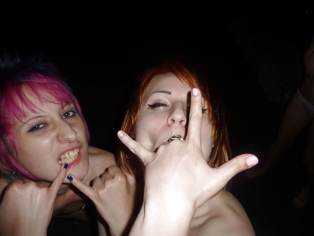 Porn image 3 emo slags party naked