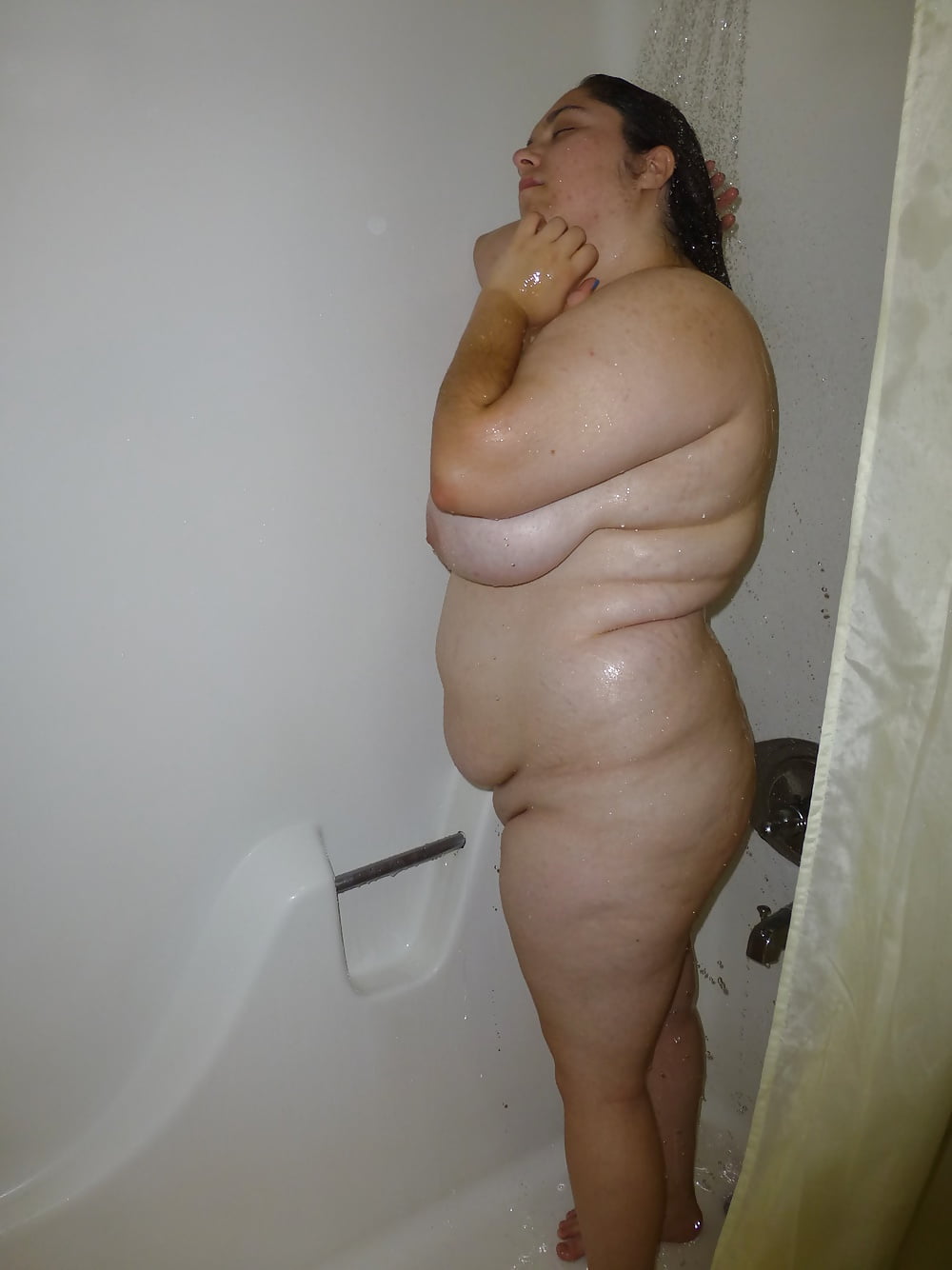 Porn image BBW Butt naked in the Shower 117233632