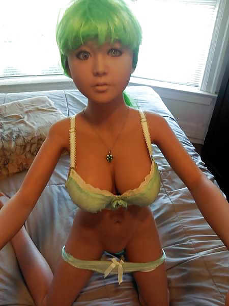 Porn image Nina on the crapper