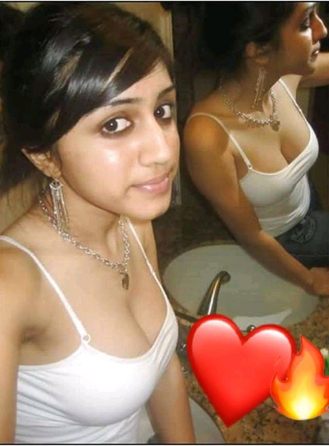 Hot indian girl huge boobs show