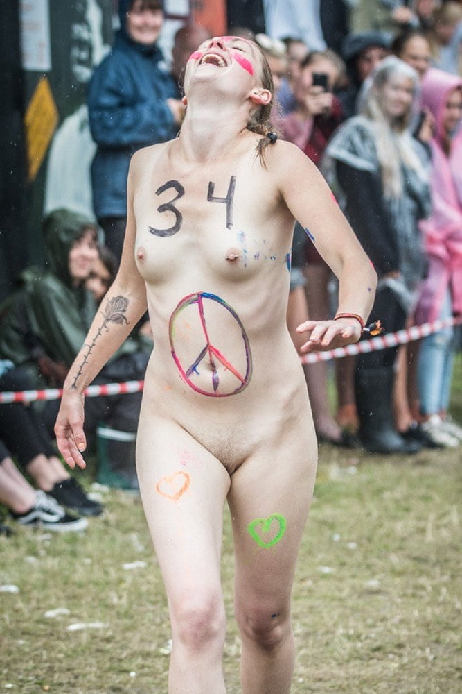 Girl is the quickest competitor at Roskilde nude run. 