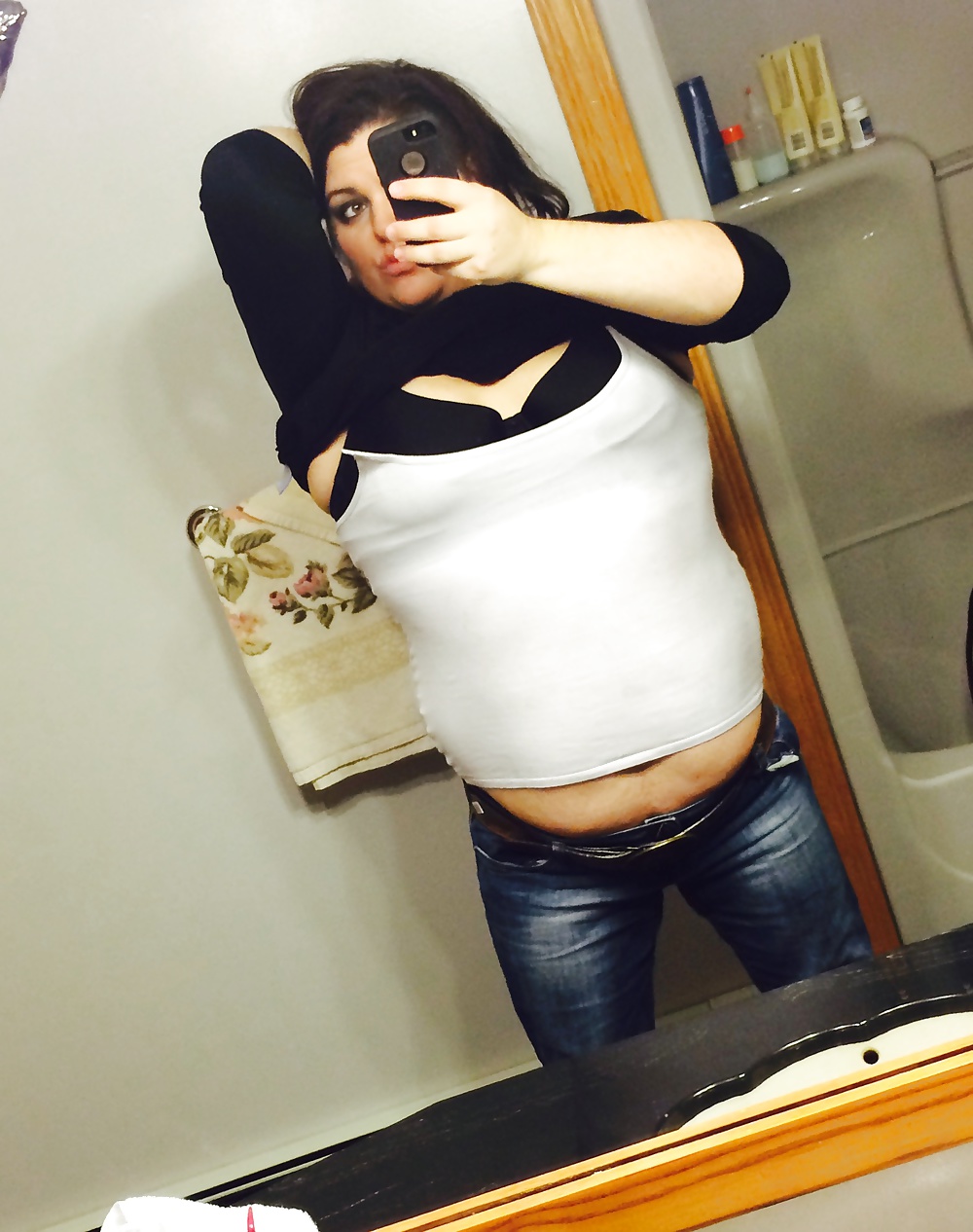 Porn image Emily's pierced tits