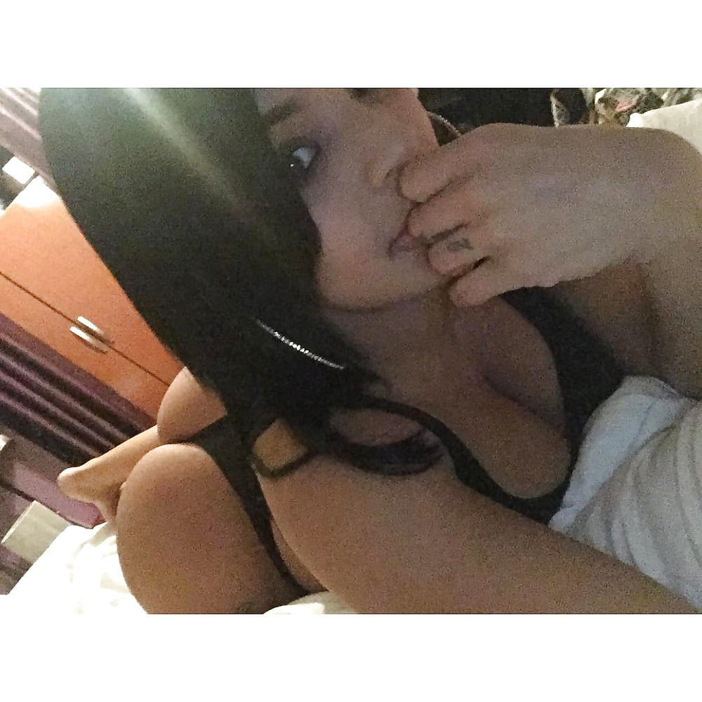 Porn image Bad bitches favorite selfie position #2