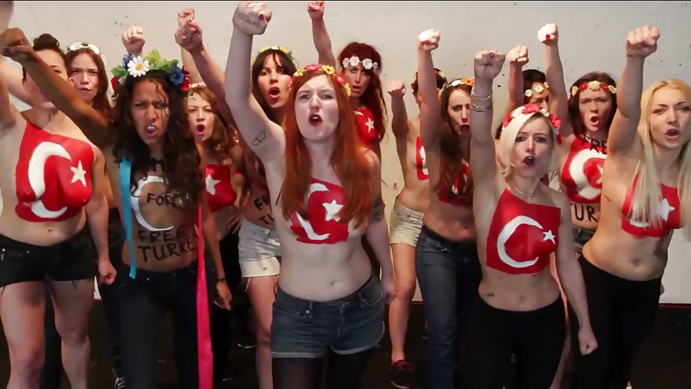 Porn image Turkish girls+flag ,Turk bayragimiz ve ciplak kizlar