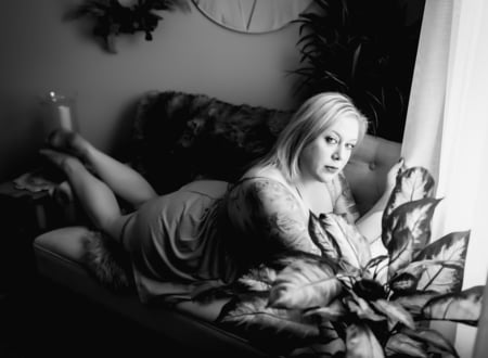 22 Passionate Images of Boudoir thumbnail