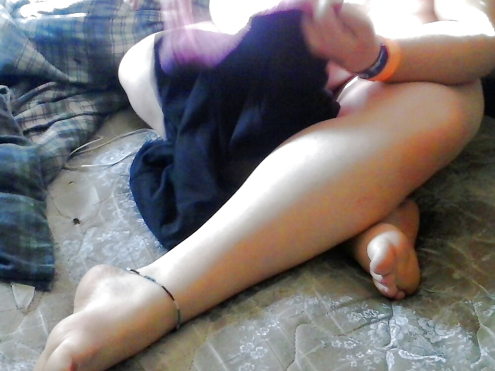 Porn image Big MILF with nice feet