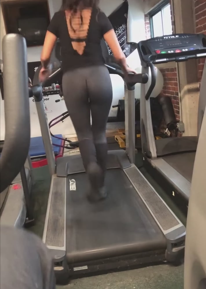 Perving at the Gym - 120 Photos 