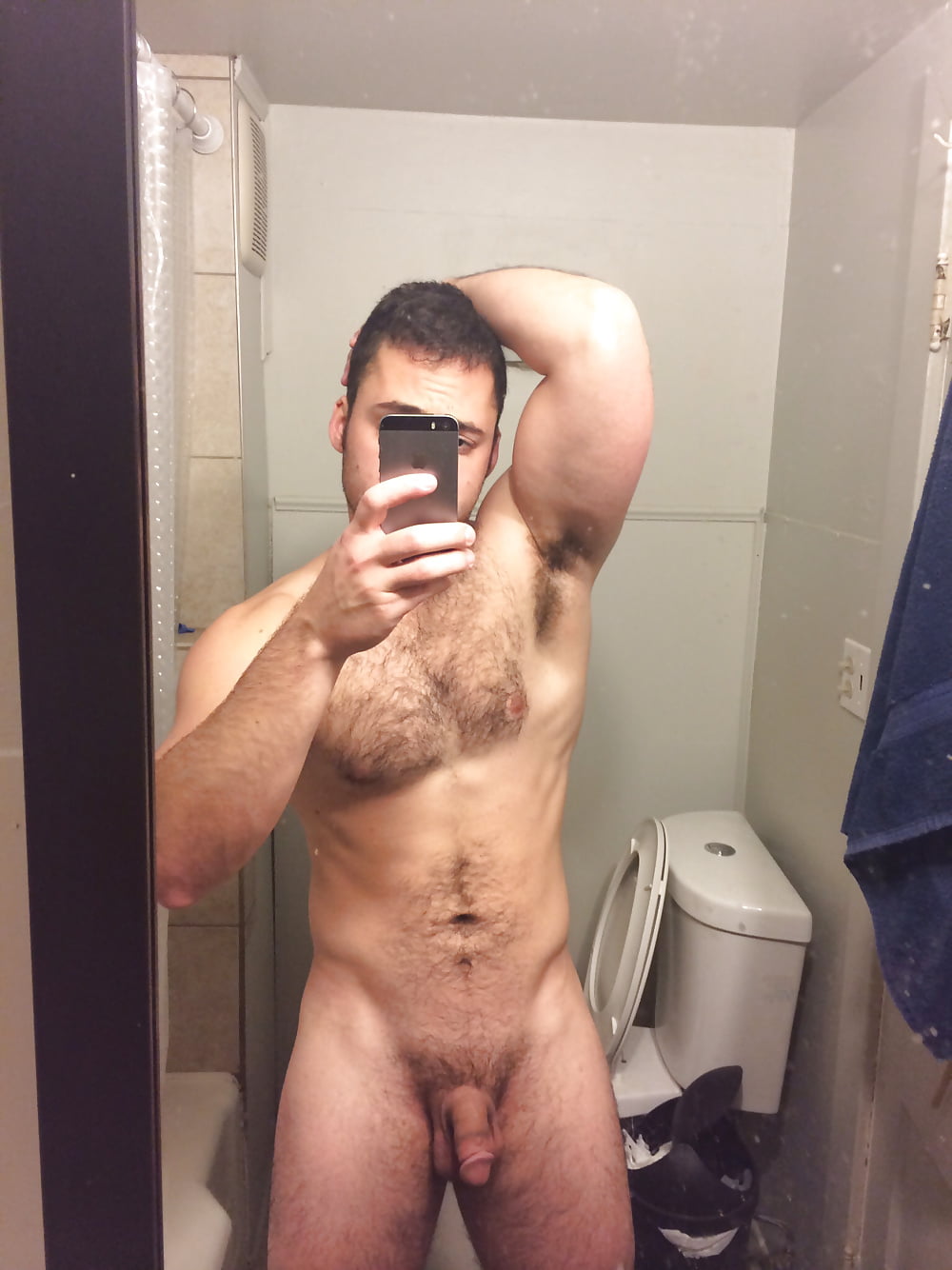 Naked Average Guy Selfie - Men with hairy cocks. 