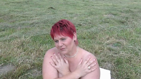 cream outdoor at the lake         